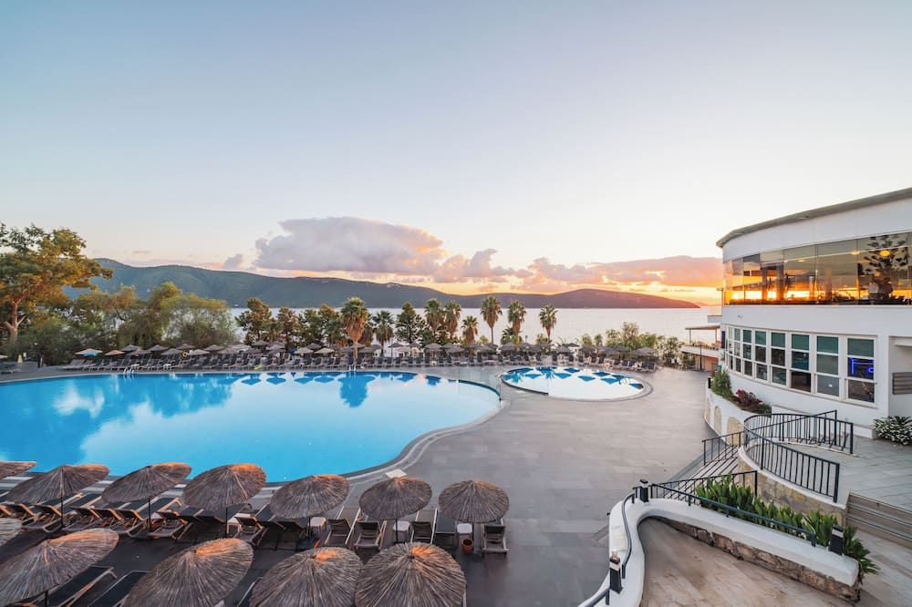 Bodrum Holiday Resort & Spa - Bodrum - Piscine