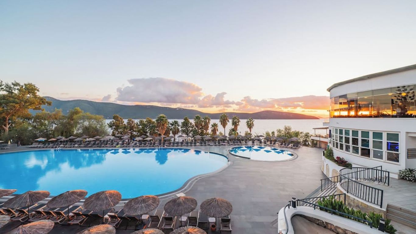 Bodrum Holiday Resort & Spa
