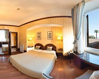 Hotel Miro' - Rapallo - Camera da letto