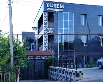 Totem Hotel - Schymkent - Gebäude