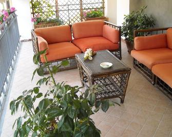 Albergo La Posta Arezzo - Badia Al Pino - Patio