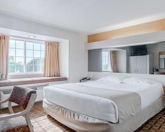 SureStay Hotel by Best Western Christiansburg Blacksburg - Christiansburg - Camera da letto