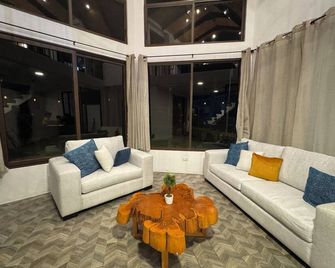 House 5 Stars / Atitlan Lake View - Casa Yomara - San Pedro La Laguna - San Pedro La Laguna - Sala de estar