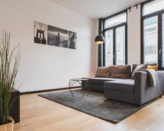 Cozy 1-BR Antwerp Gem + Free parking - Antwerpen