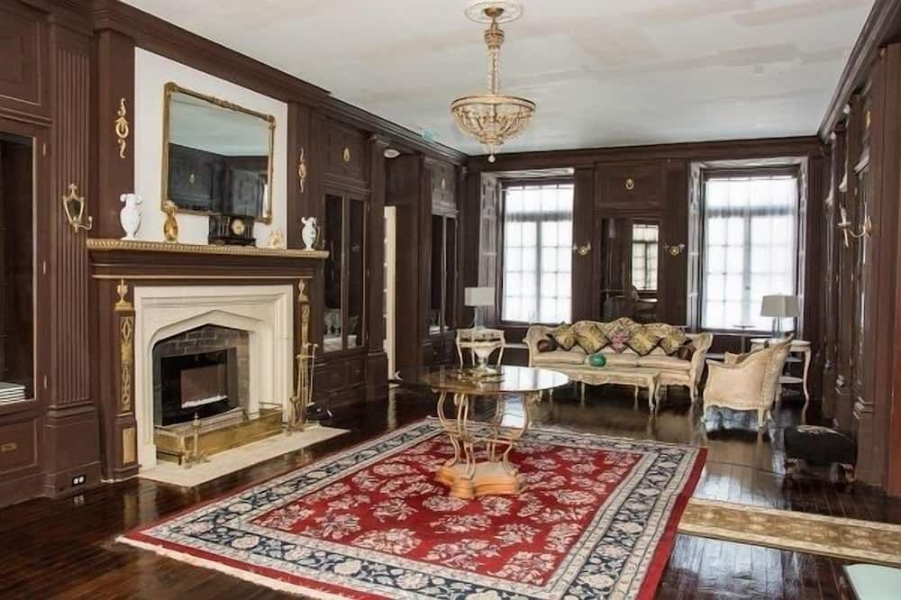 Thornwald Mansion - Carlisle - Salon