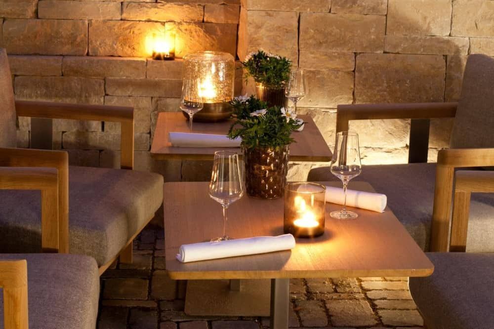 جاست هوف زوفريدنهيت