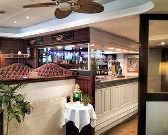 Logis Hotel Restaurant La Régence - Cherbourg-en-Cotentin - Bar