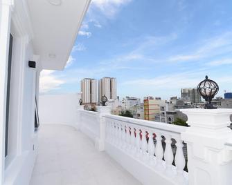 Sun Beach Hotel - Vung Tau - Balkon