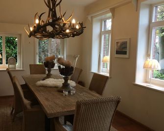 Luxurious country house right on the dike and beach - Loxstedt - Comedor