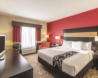 La Quinta Inn & Suites by Wyndham Fargo-Medical Center - Fargo - Bedroom