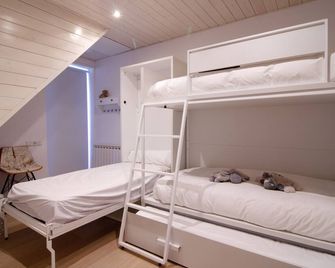 Bagergue design duplex with ski storage at the foot of the slopes n Baqueira (Val de Ruda) - Naut Aran - Sypialnia