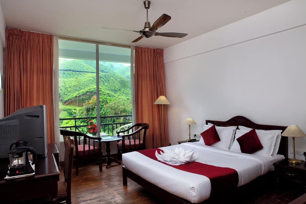Hotel C7 Munnar - Munnar