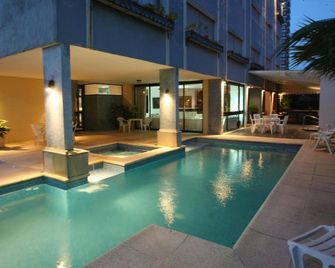Jamaica Punta del Este Hotel & Residence - Punta del Este - Piscina