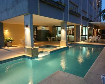 Jamaica Punta del Este Hotel & Residence - Punta del Este - Pool