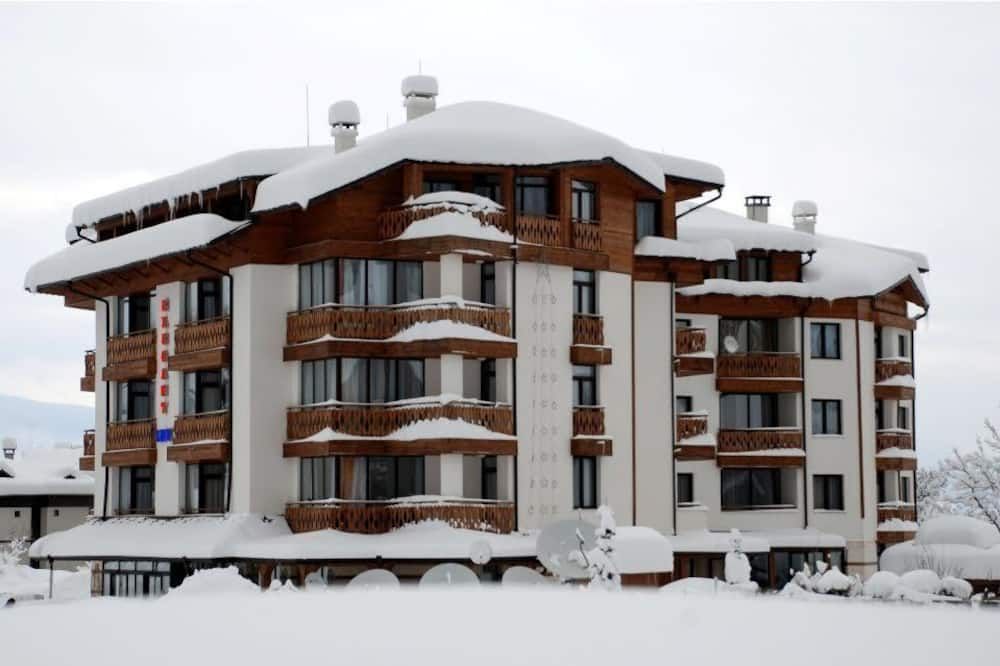 Elegant Lux Hotel - בנסקו - בניין