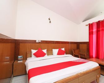 Oyo 28046 Hotel Amrit Sagar - Raurkela - Bedroom