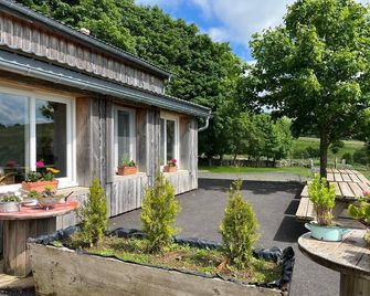 large cottage of Pradel aux Estables, 14 places - Les Estables - Patio