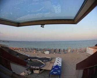 Sor Inn Holiday - Eforie Nord - Plaża