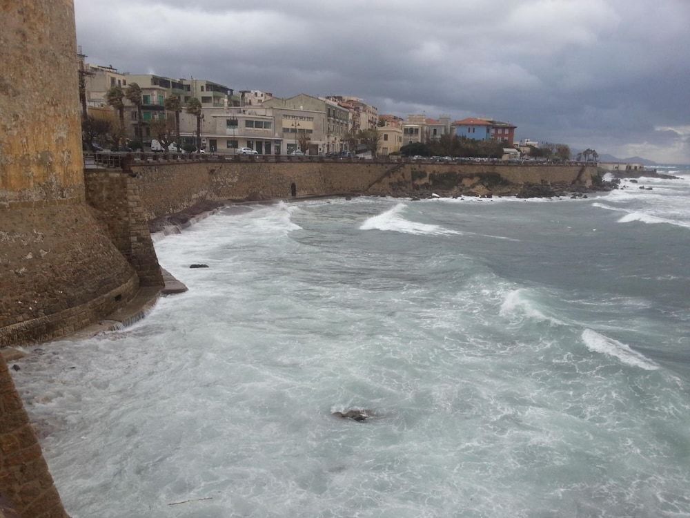 Hotel Mistral - אלגרו - חוף