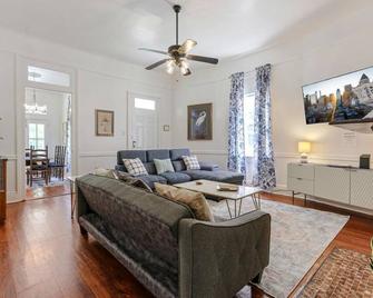 Uptown Spacious 4bd/3ba With Historic Charm - New Orleans - Soggiorno