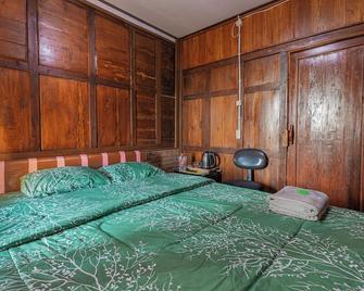 Baron Beach Bungalow - Tanjungsari - Habitación