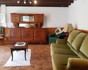 Maison Serres - A taste of traditional French living - Rennes-les-Bains - Salon