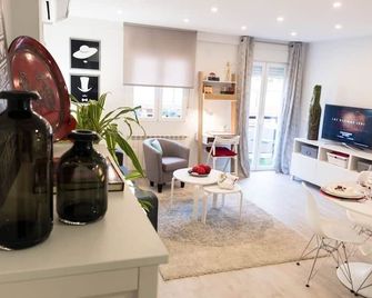 Apartamento Garval Valladolid - Valladolid - Living room