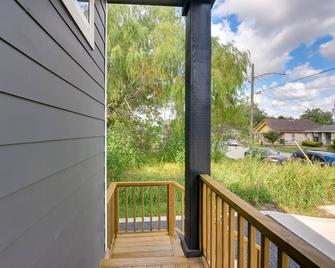 Pet-Friendly Houston Home about 3 Mi to Downtown! - Houston - Balcón
