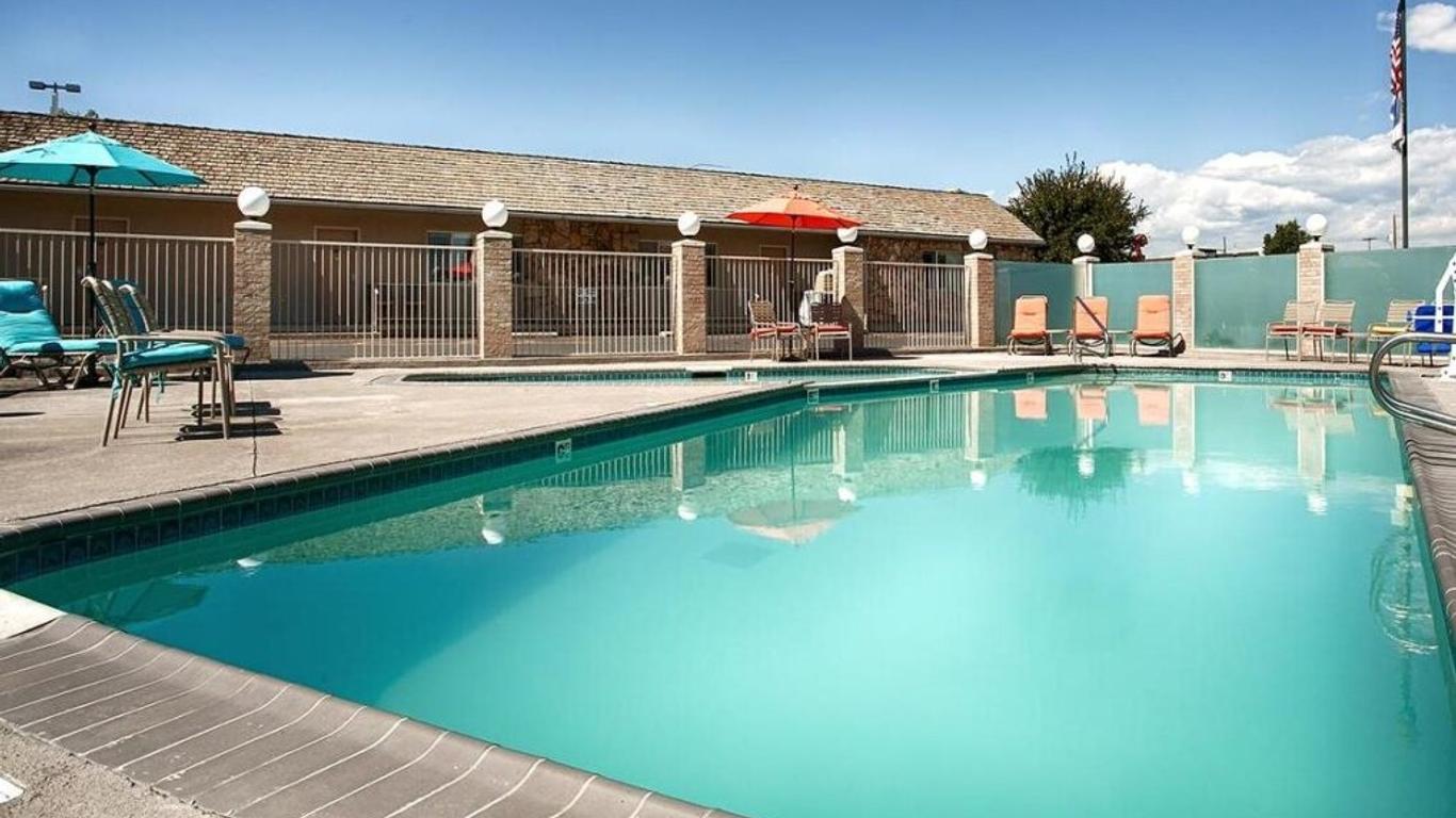 Antlers Inn