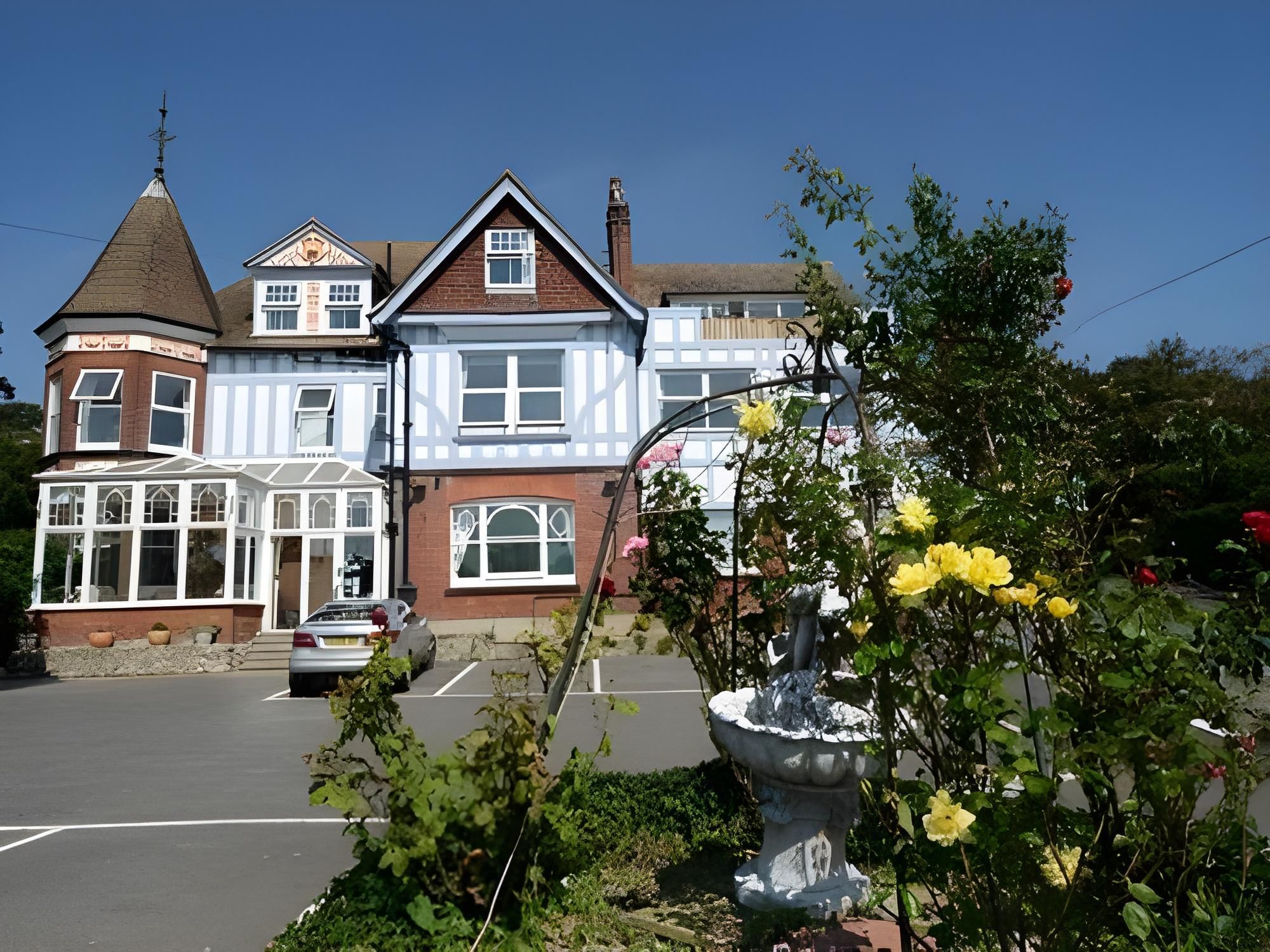 Seabrook House - Hythe - Building