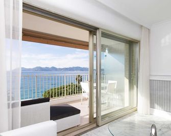 On La Croisette deluxe 2 bedrooms 2 baths - Cannes - Balcón