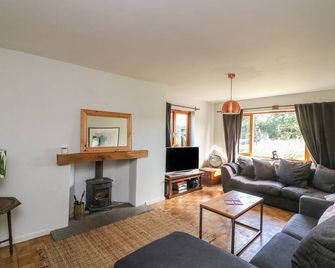 Mulberry Cottage - Totnes - Living room