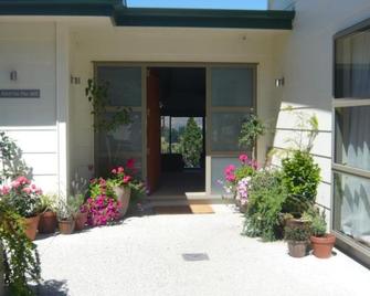 The B & B on The Hill - Queenstown - Building