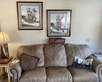 Aspen Cabin at Rye Creek Lodge - Darby - Living room