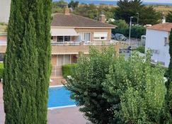 Fantastic apartment well located with views of the sea and mountains - Torroella de Montgrí - Zwembad
