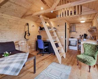Stunning Home In Mellerud With Wifi - Brålanda - Sala de estar
