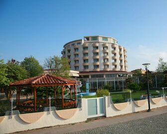 Akcakoca Hotel & Spa - Akçakoca - Edificio