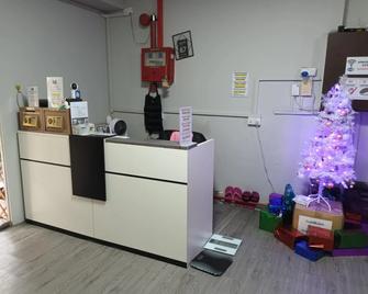 Spacepod@com - Singapore - Front desk