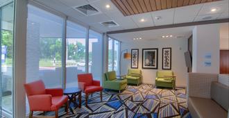 Holiday Inn Express & Suites Mobile - University Area - Mobile - Lounge