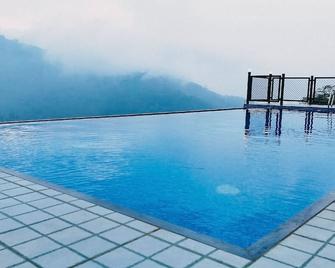 Silver cascade - Devikolam - Piscina