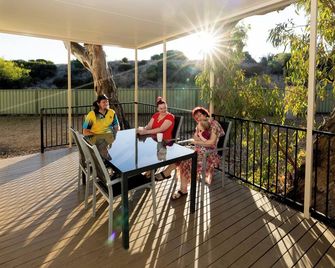 Echo Holiday Parks - Normanville - Normanville - Balcony
