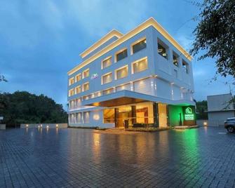 Park Residency Ayarkunnam - Kanjirappally - Edificio