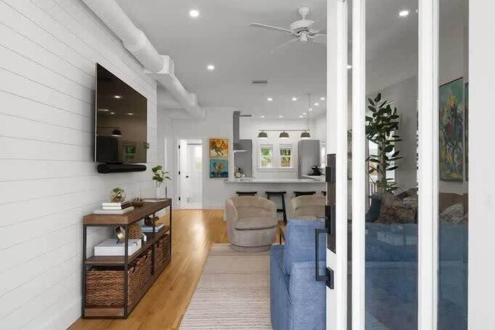 Casa Padrón - Gorgeous Home, Steps to 7th Ave - Tampa