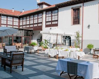 Hotel Pax Casona Del Busto - Pravia