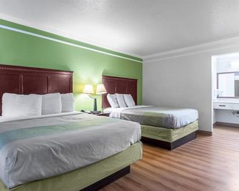 Motel 6 Kingsburg Ca - Kingsburg - Slaapkamer