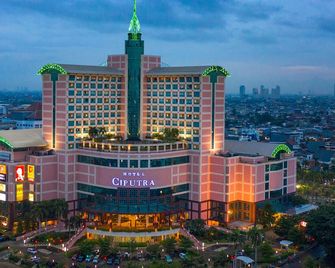 Hotel Ciputra Jakarta - Jakarta - Byggnad