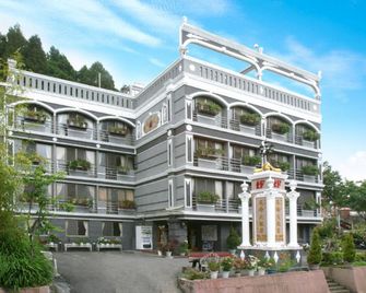 Ali-Shan Kaofeng Hotel - Alishan Township - Gebäude