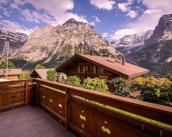 Bisi - Grindelwald - Balcony