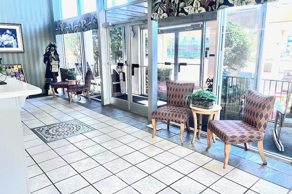 Ocean Crest Inn and Suites