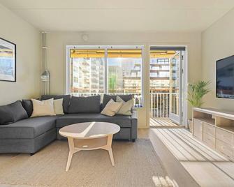 Charming Oslo Apartment with Balcony Rooftop Access - Oslo - Sala de estar